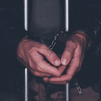 Delaware County criminal defense lawyer offers guidance if you have a warrant for your arrest. 